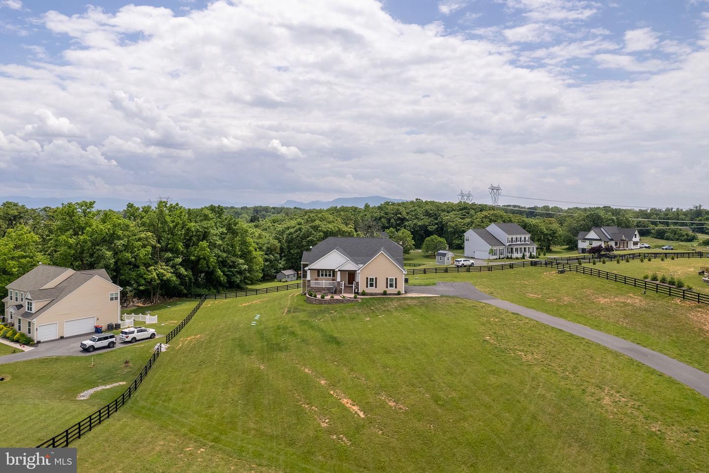 141 CHANTERELLE CT, STEPHENS CITY, Virginia 22655, 4 Bedrooms Bedrooms, ,3 BathroomsBathrooms,Residential,For sale,141 CHANTERELLE CT,VAFV2036260 MLS # VAFV2036260