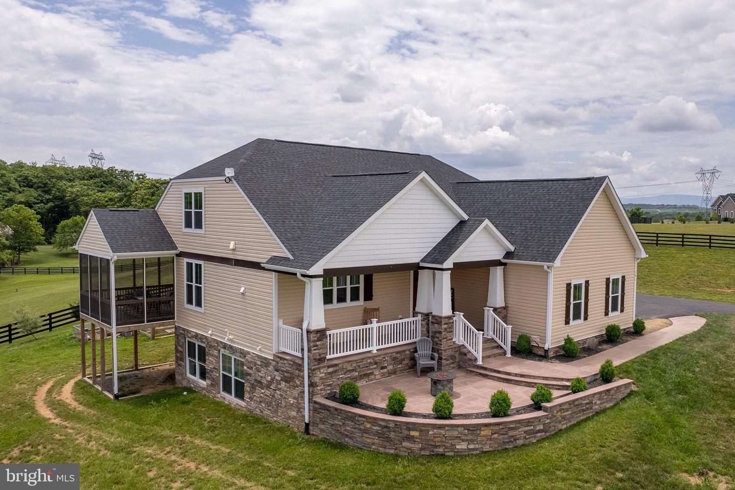 141 CHANTERELLE CT, STEPHENS CITY, Virginia 22655, 4 Bedrooms Bedrooms, ,3 BathroomsBathrooms,Residential,For sale,141 CHANTERELLE CT,VAFV2036260 MLS # VAFV2036260
