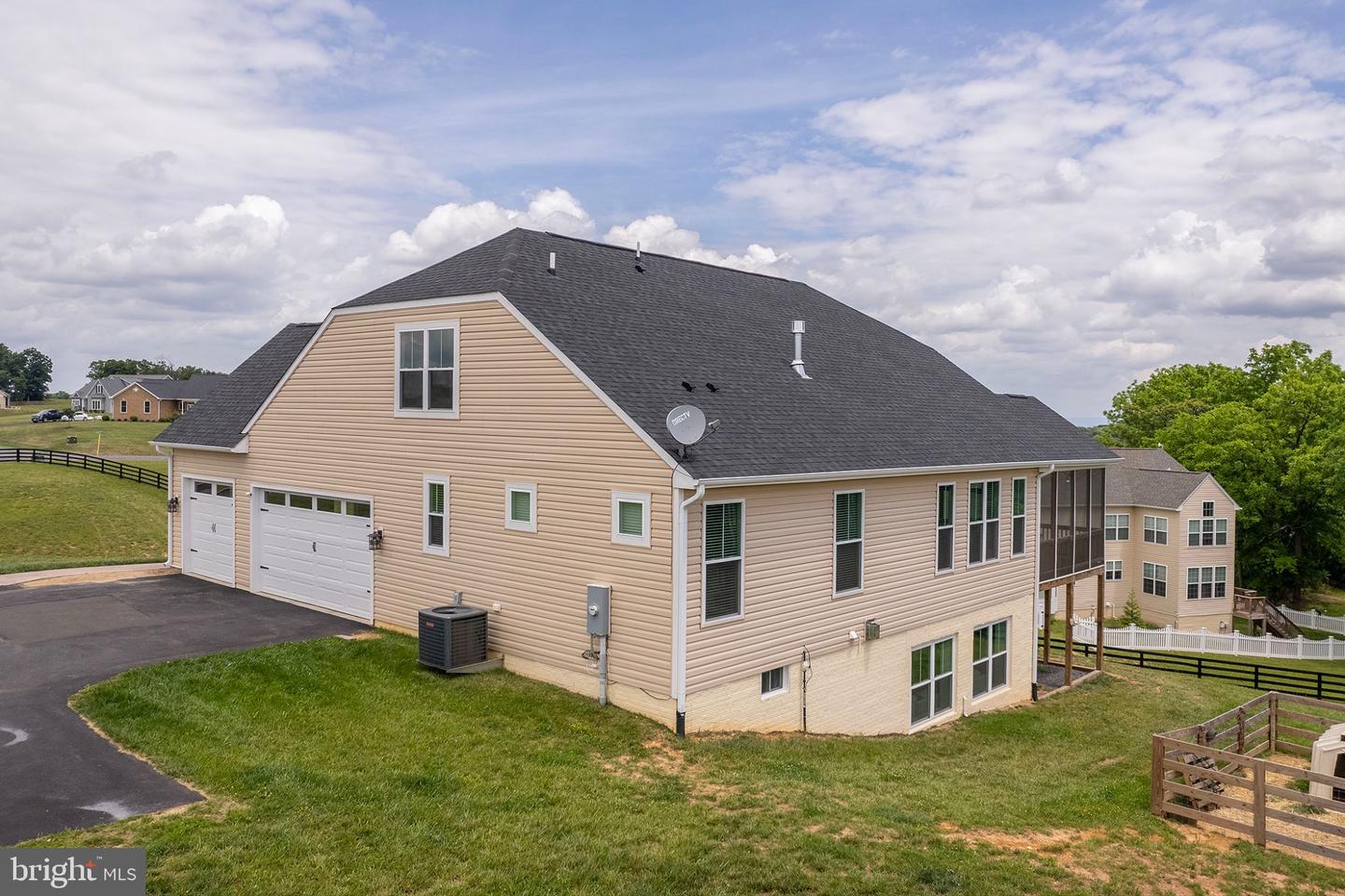 141 CHANTERELLE CT, STEPHENS CITY, Virginia 22655, 4 Bedrooms Bedrooms, ,3 BathroomsBathrooms,Residential,For sale,141 CHANTERELLE CT,VAFV2036260 MLS # VAFV2036260