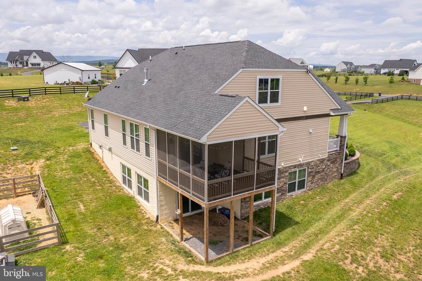 141 CHANTERELLE CT, STEPHENS CITY, Virginia 22655, 4 Bedrooms Bedrooms, ,3 BathroomsBathrooms,Residential,For sale,141 CHANTERELLE CT,VAFV2036260 MLS # VAFV2036260