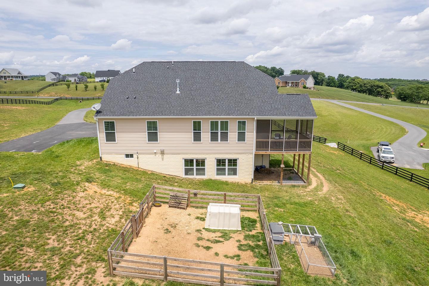 141 CHANTERELLE CT, STEPHENS CITY, Virginia 22655, 4 Bedrooms Bedrooms, ,3 BathroomsBathrooms,Residential,For sale,141 CHANTERELLE CT,VAFV2036260 MLS # VAFV2036260