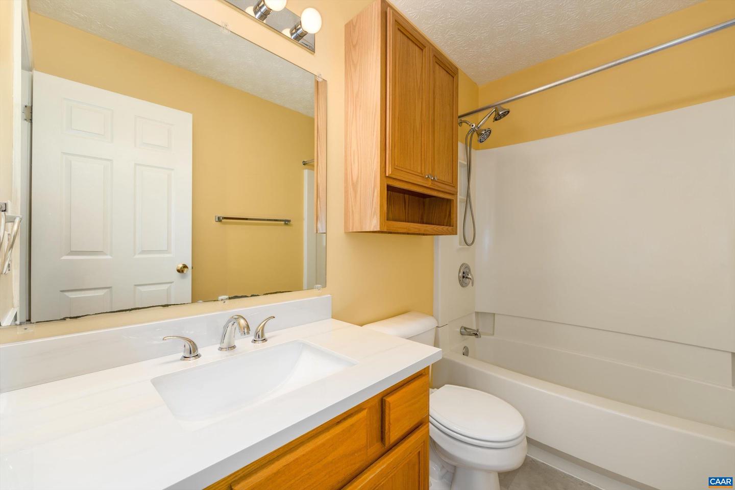 430 QUAIL RUN DR, ELKTON, Virginia 22827, 3 Bedrooms Bedrooms, ,3 BathroomsBathrooms,Residential,For sale,430 QUAIL RUN DR,668016 MLS # 668016