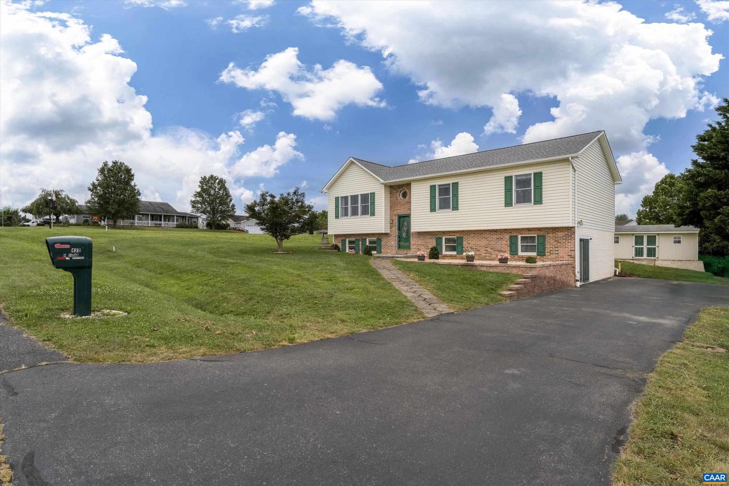 430 QUAIL RUN DR, ELKTON, Virginia 22827, 3 Bedrooms Bedrooms, ,3 BathroomsBathrooms,Residential,For sale,430 QUAIL RUN DR,668016 MLS # 668016