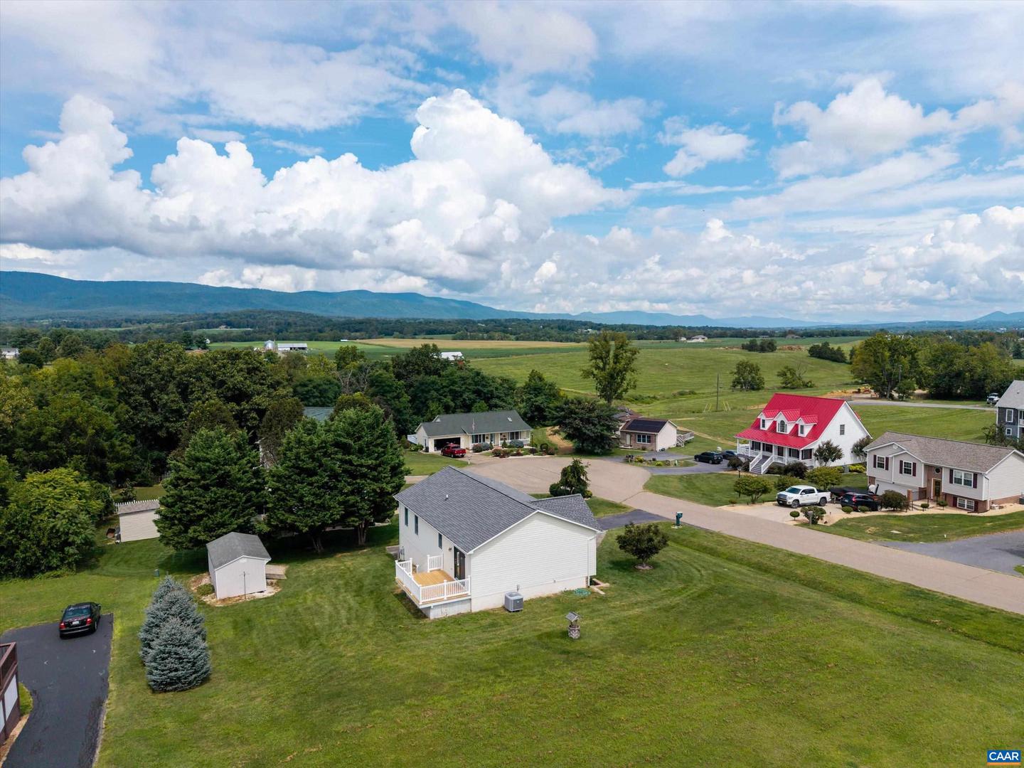 430 QUAIL RUN DR, ELKTON, Virginia 22827, 3 Bedrooms Bedrooms, ,3 BathroomsBathrooms,Residential,For sale,430 QUAIL RUN DR,668016 MLS # 668016