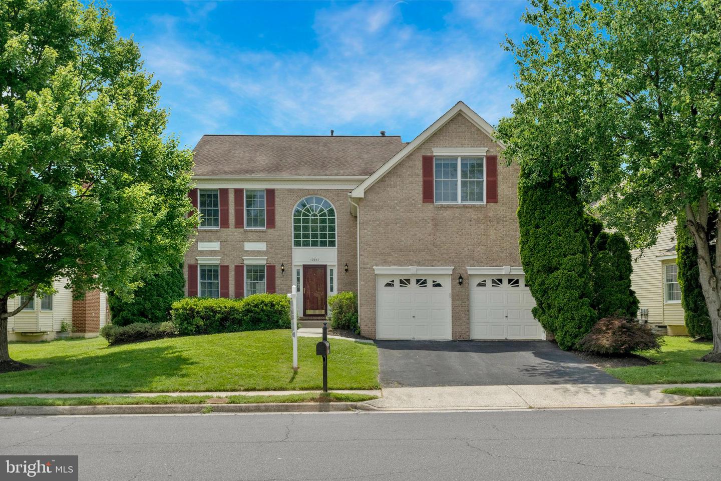 10857 HUNTER GATE WAY, RESTON, Virginia 20194, 5 Bedrooms Bedrooms, ,3 BathroomsBathrooms,Residential,For sale,10857 HUNTER GATE WAY,VAFX2252528 MLS # VAFX2252528