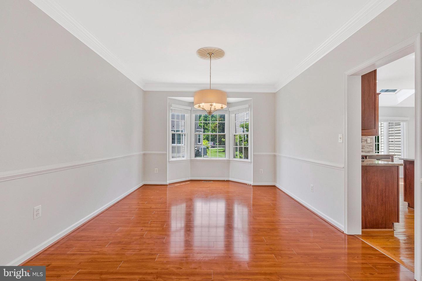 10857 HUNTER GATE WAY, RESTON, Virginia 20194, 5 Bedrooms Bedrooms, ,3 BathroomsBathrooms,Residential,For sale,10857 HUNTER GATE WAY,VAFX2252528 MLS # VAFX2252528
