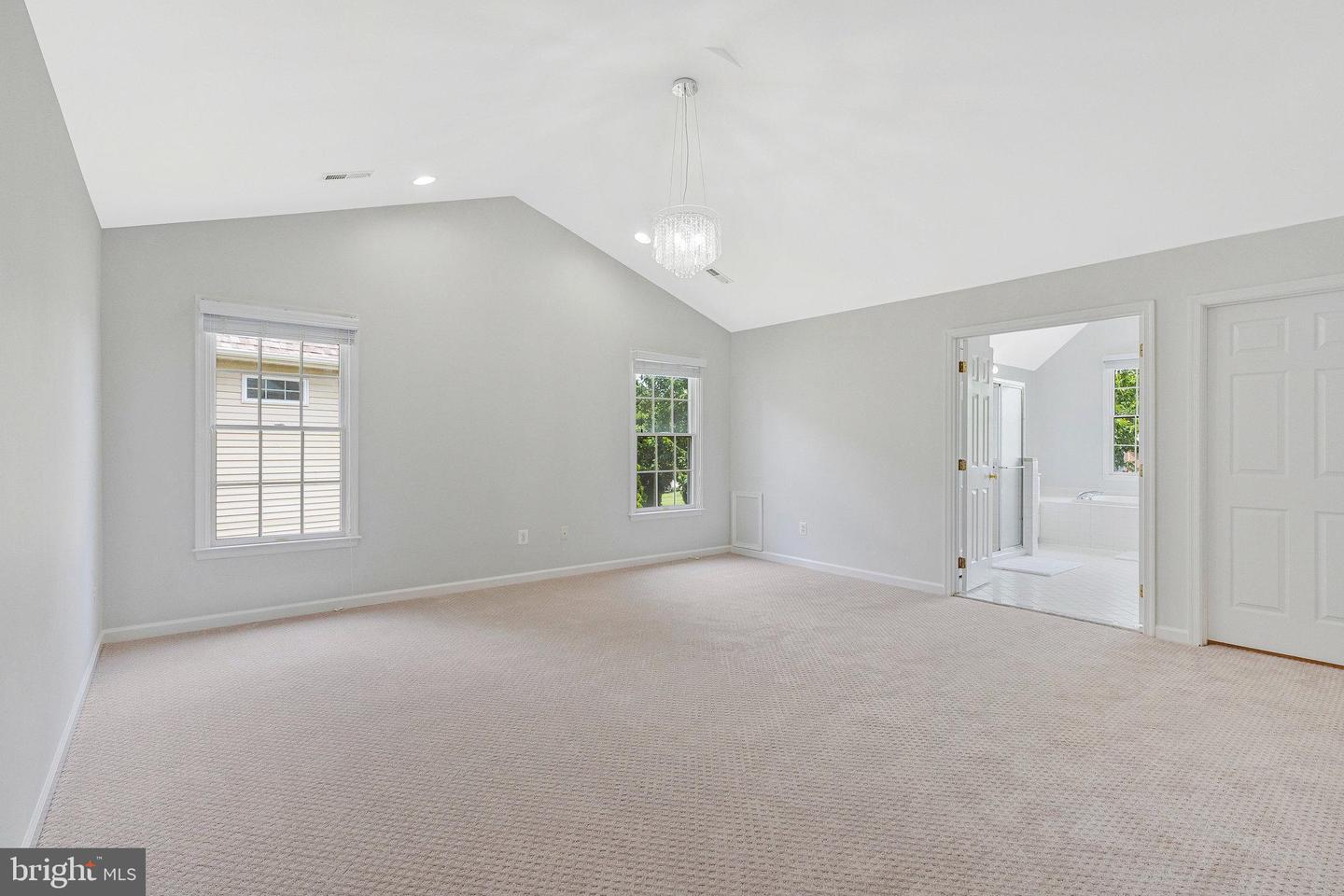 10857 HUNTER GATE WAY, RESTON, Virginia 20194, 5 Bedrooms Bedrooms, ,3 BathroomsBathrooms,Residential,For sale,10857 HUNTER GATE WAY,VAFX2252528 MLS # VAFX2252528