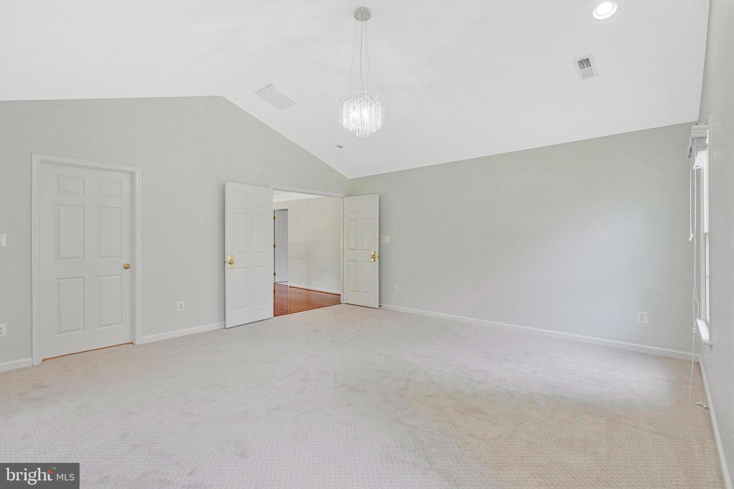 10857 HUNTER GATE WAY, RESTON, Virginia 20194, 5 Bedrooms Bedrooms, ,3 BathroomsBathrooms,Residential,For sale,10857 HUNTER GATE WAY,VAFX2252528 MLS # VAFX2252528
