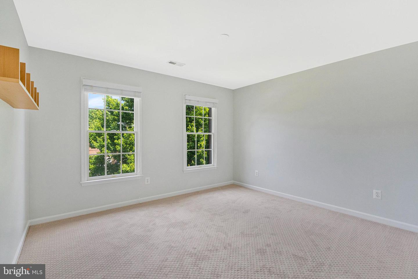 10857 HUNTER GATE WAY, RESTON, Virginia 20194, 5 Bedrooms Bedrooms, ,3 BathroomsBathrooms,Residential,For sale,10857 HUNTER GATE WAY,VAFX2252528 MLS # VAFX2252528