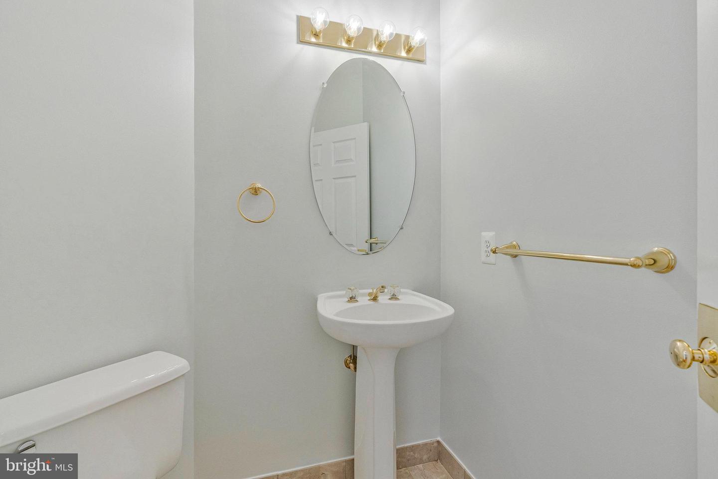 10857 HUNTER GATE WAY, RESTON, Virginia 20194, 5 Bedrooms Bedrooms, ,3 BathroomsBathrooms,Residential,For sale,10857 HUNTER GATE WAY,VAFX2252528 MLS # VAFX2252528