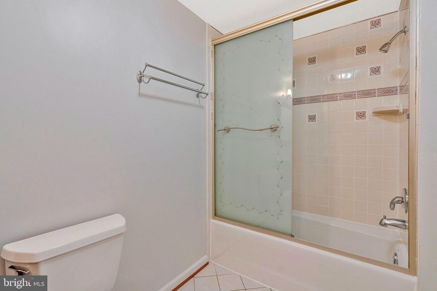 10857 HUNTER GATE WAY, RESTON, Virginia 20194, 5 Bedrooms Bedrooms, ,3 BathroomsBathrooms,Residential,For sale,10857 HUNTER GATE WAY,VAFX2252528 MLS # VAFX2252528