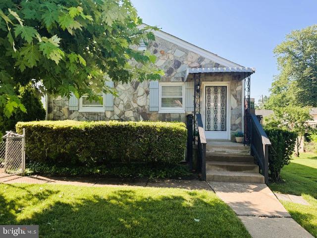 5132 19TH RD N, ARLINGTON, Virginia 22207, 3 Bedrooms Bedrooms, 3 Rooms Rooms,2 BathroomsBathrooms,Residential,For sale,5132 19TH RD N,VAAR2060396 MLS # VAAR2060396