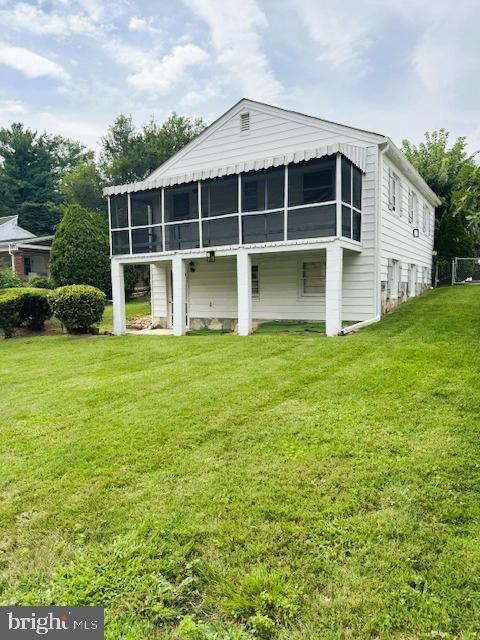 5132 19TH RD N, ARLINGTON, Virginia 22207, 3 Bedrooms Bedrooms, 3 Rooms Rooms,2 BathroomsBathrooms,Residential,For sale,5132 19TH RD N,VAAR2060396 MLS # VAAR2060396