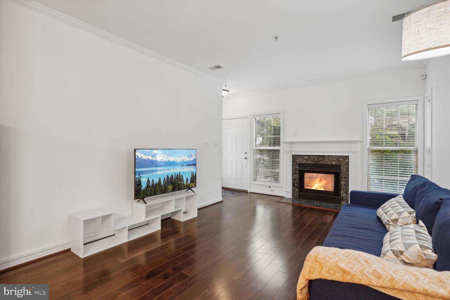 4688 LAWTON WAY #003, ALEXANDRIA, Virginia 22311, 1 Bedroom Bedrooms, ,1 BathroomBathrooms,Residential,For sale,4688 LAWTON WAY #003,VAAX2048288 MLS # VAAX2048288