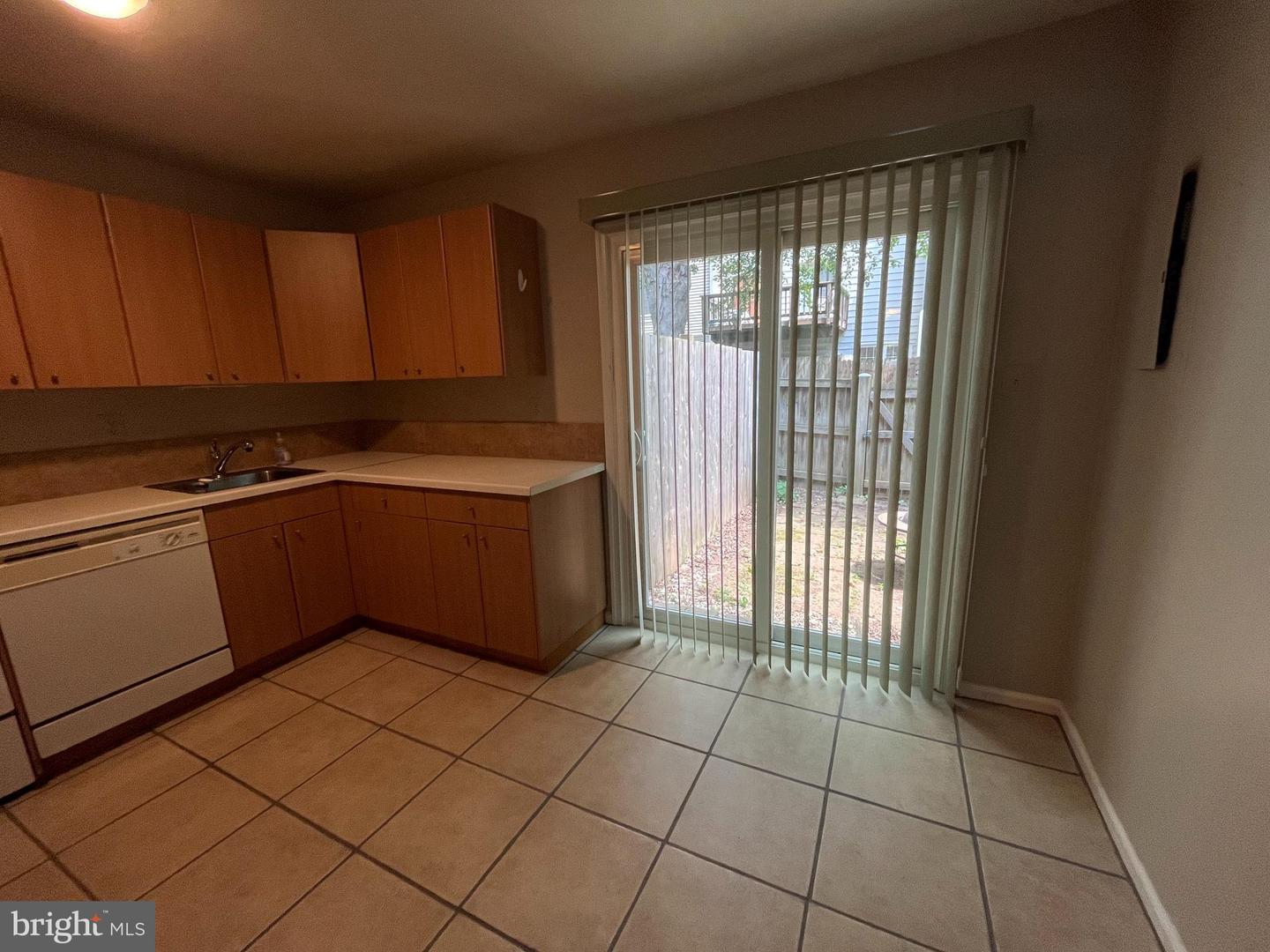 4130 WINTER HARBOR CT #128F, CHANTILLY, Virginia 20151, 2 Bedrooms Bedrooms, ,1 BathroomBathrooms,Residential,For sale,4130 WINTER HARBOR CT #128F,VAFX2262240 MLS # VAFX2262240