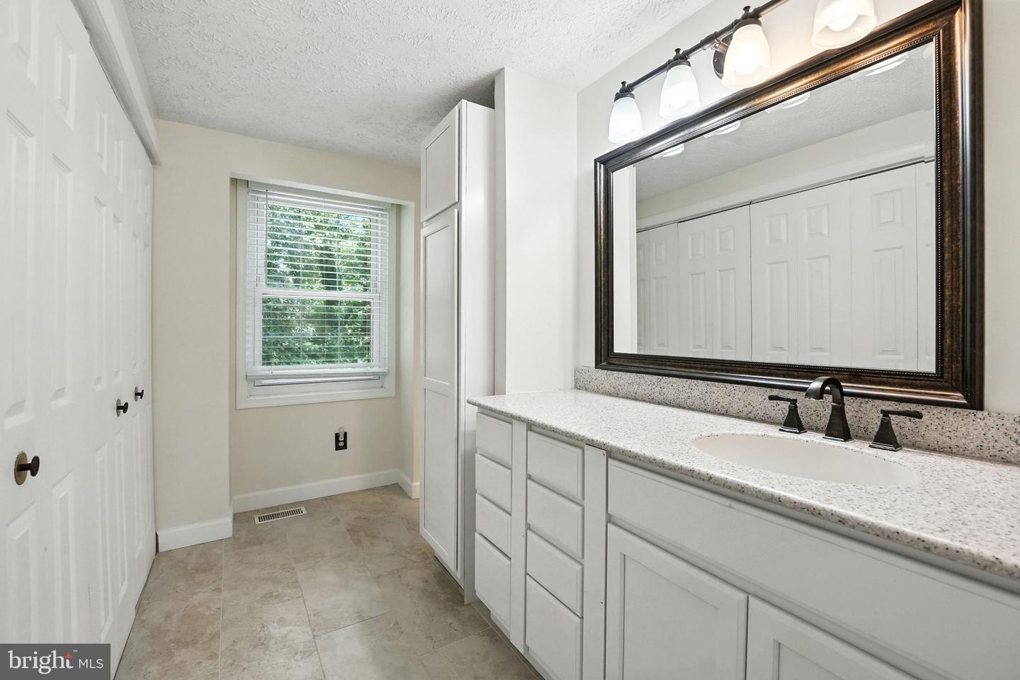 16191 SHEFFIELD DR, DUMFRIES, Virginia 22025, 4 Bedrooms Bedrooms, ,2 BathroomsBathrooms,Residential,For sale,16191 SHEFFIELD DR,VAPW2098856 MLS # VAPW2098856