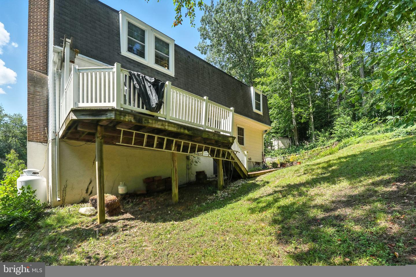 16191 SHEFFIELD DR, DUMFRIES, Virginia 22025, 4 Bedrooms Bedrooms, ,2 BathroomsBathrooms,Residential,For sale,16191 SHEFFIELD DR,VAPW2098856 MLS # VAPW2098856
