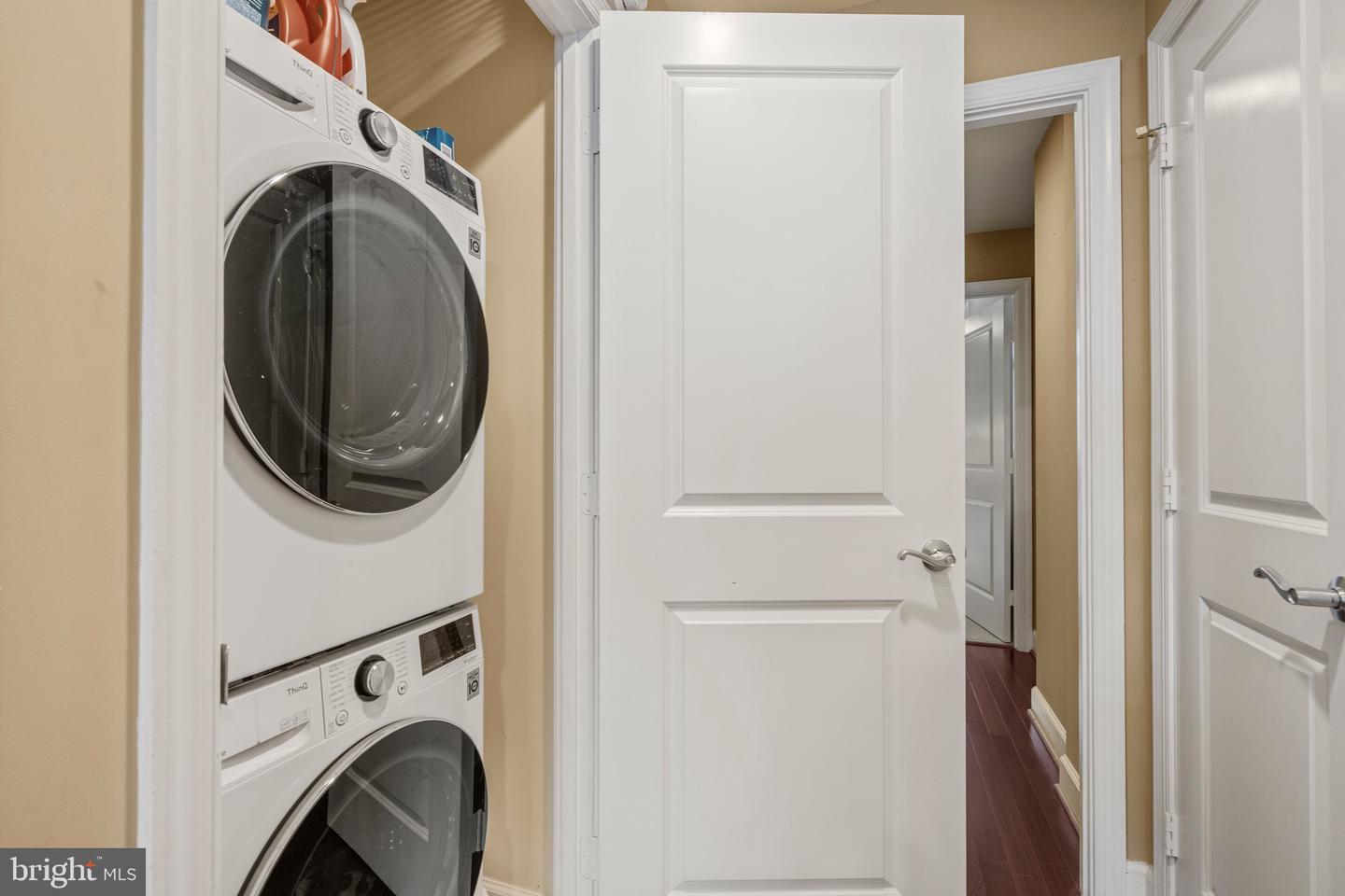 3650 S GLEBE RD S #848, ARLINGTON, Virginia 22202, 2 Bedrooms Bedrooms, ,2 BathroomsBathrooms,Residential,For sale,3650 S GLEBE RD S #848,VAAR2062078 MLS # VAAR2062078