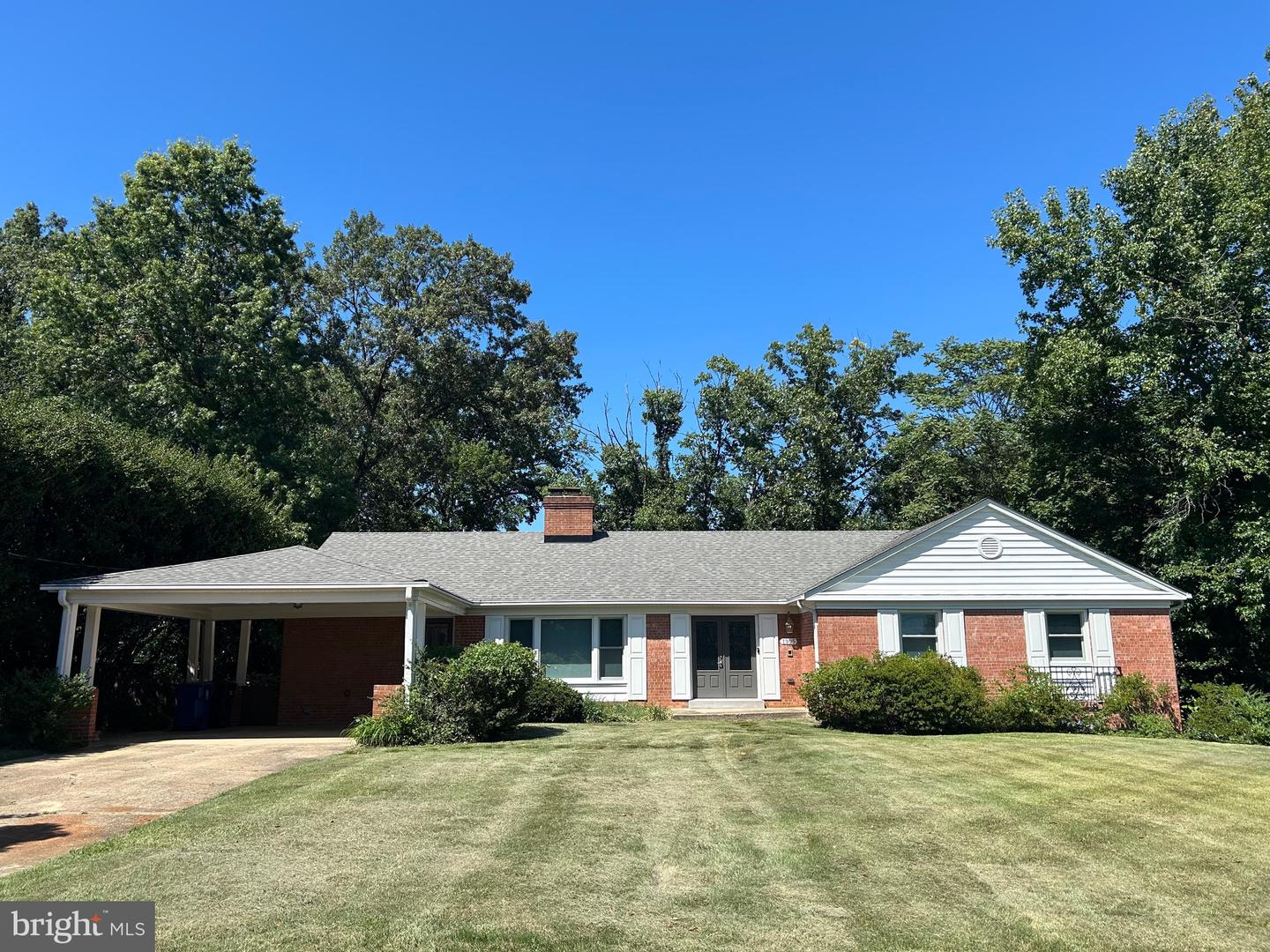 1305 KINGSTON AVE, ALEXANDRIA, Virginia 22302, 3 Bedrooms Bedrooms, ,3 BathroomsBathrooms,Residential,For sale,1305 KINGSTON AVE,VAAX2048526 MLS # VAAX2048526