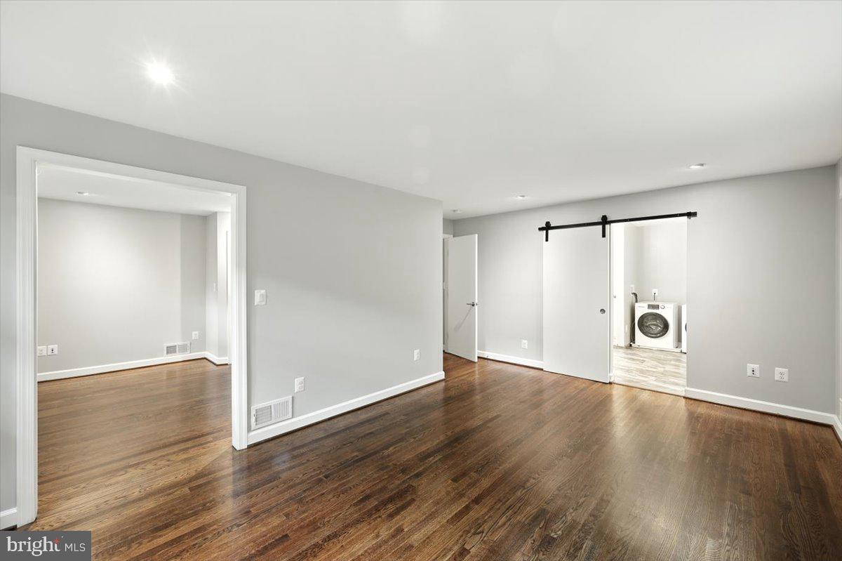 1305 KINGSTON AVE, ALEXANDRIA, Virginia 22302, 3 Bedrooms Bedrooms, ,3 BathroomsBathrooms,Residential,For sale,1305 KINGSTON AVE,VAAX2048526 MLS # VAAX2048526