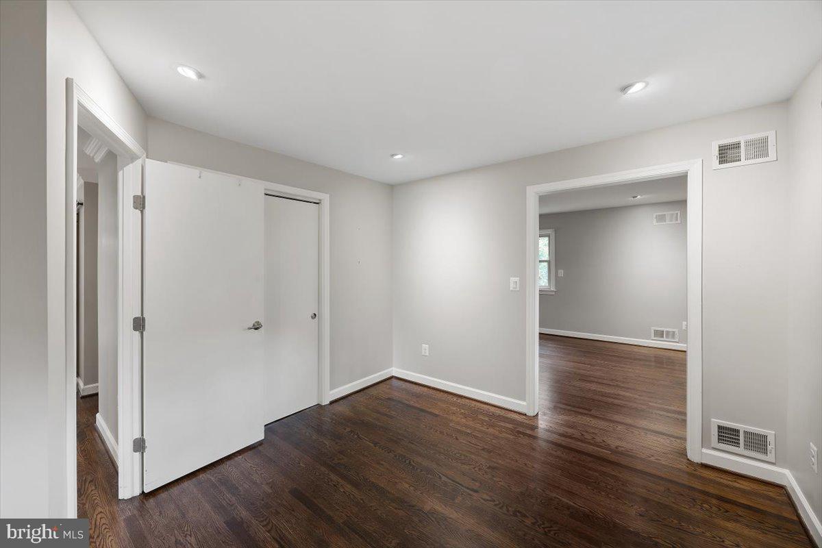 1305 KINGSTON AVE, ALEXANDRIA, Virginia 22302, 3 Bedrooms Bedrooms, ,3 BathroomsBathrooms,Residential,For sale,1305 KINGSTON AVE,VAAX2048526 MLS # VAAX2048526
