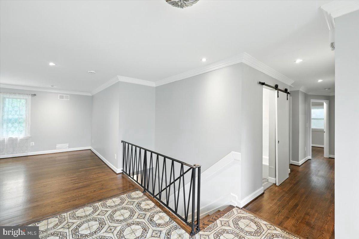 1305 KINGSTON AVE, ALEXANDRIA, Virginia 22302, 3 Bedrooms Bedrooms, ,3 BathroomsBathrooms,Residential,For sale,1305 KINGSTON AVE,VAAX2048526 MLS # VAAX2048526