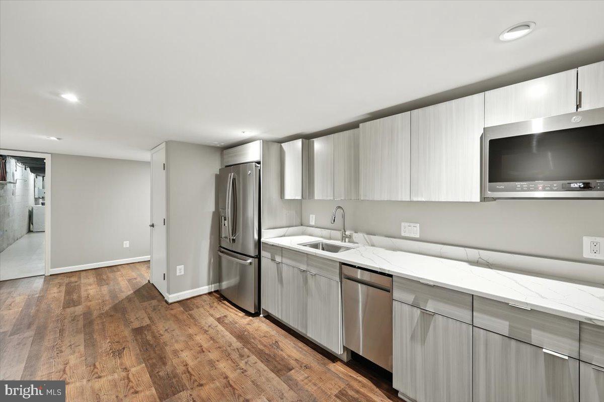 1305 KINGSTON AVE, ALEXANDRIA, Virginia 22302, 3 Bedrooms Bedrooms, ,3 BathroomsBathrooms,Residential,For sale,1305 KINGSTON AVE,VAAX2048526 MLS # VAAX2048526