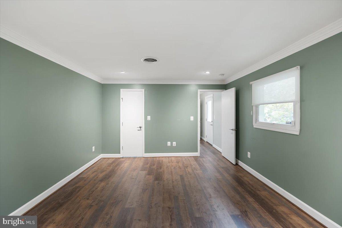 1305 KINGSTON AVE, ALEXANDRIA, Virginia 22302, 3 Bedrooms Bedrooms, ,3 BathroomsBathrooms,Residential,For sale,1305 KINGSTON AVE,VAAX2048526 MLS # VAAX2048526