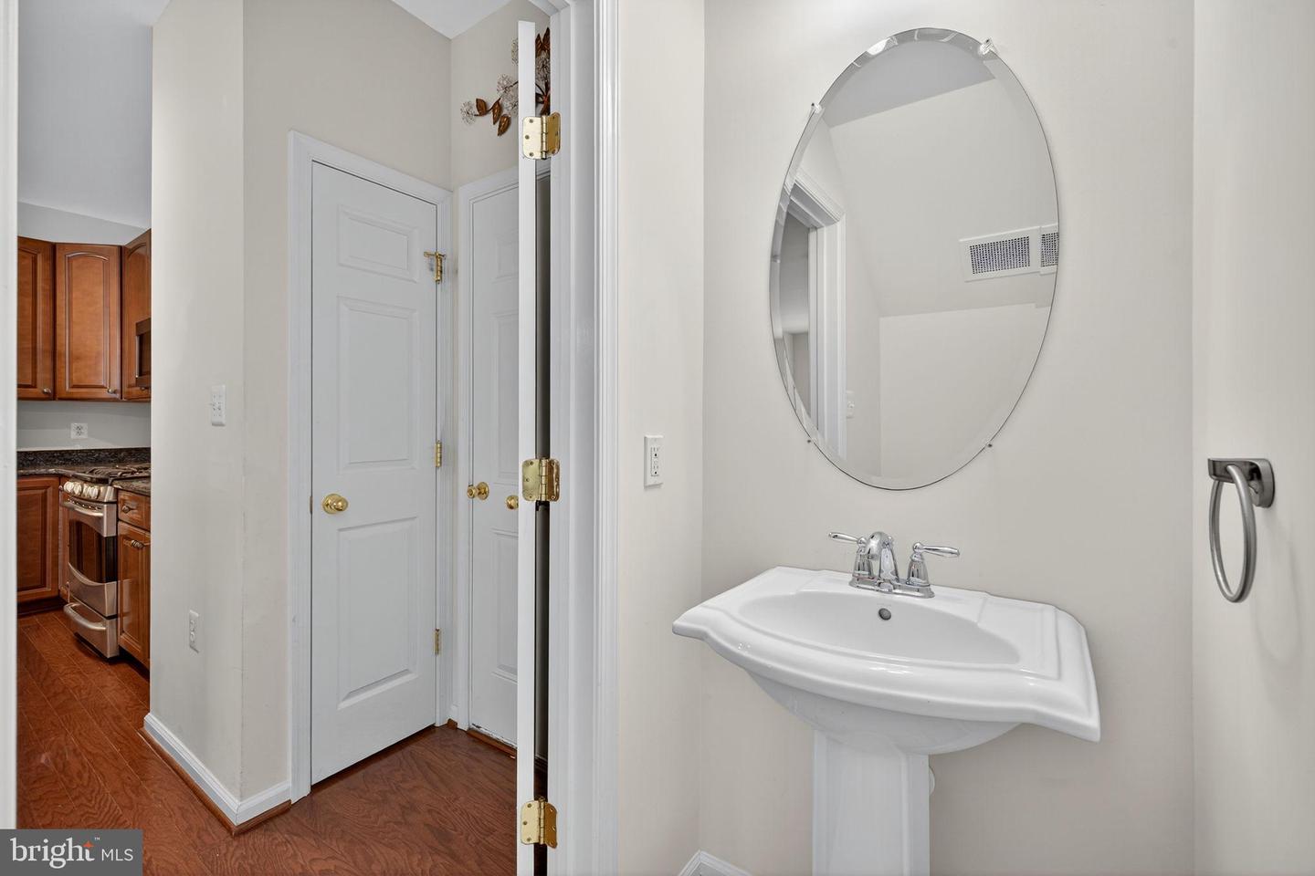 14262 WOVEN WILLOW LN #57A, CENTREVILLE, Virginia 20121, 3 Bedrooms Bedrooms, 6 Rooms Rooms,2 BathroomsBathrooms,Residential,For sale,14262 WOVEN WILLOW LN #57A,VAFX2262258 MLS # VAFX2262258
