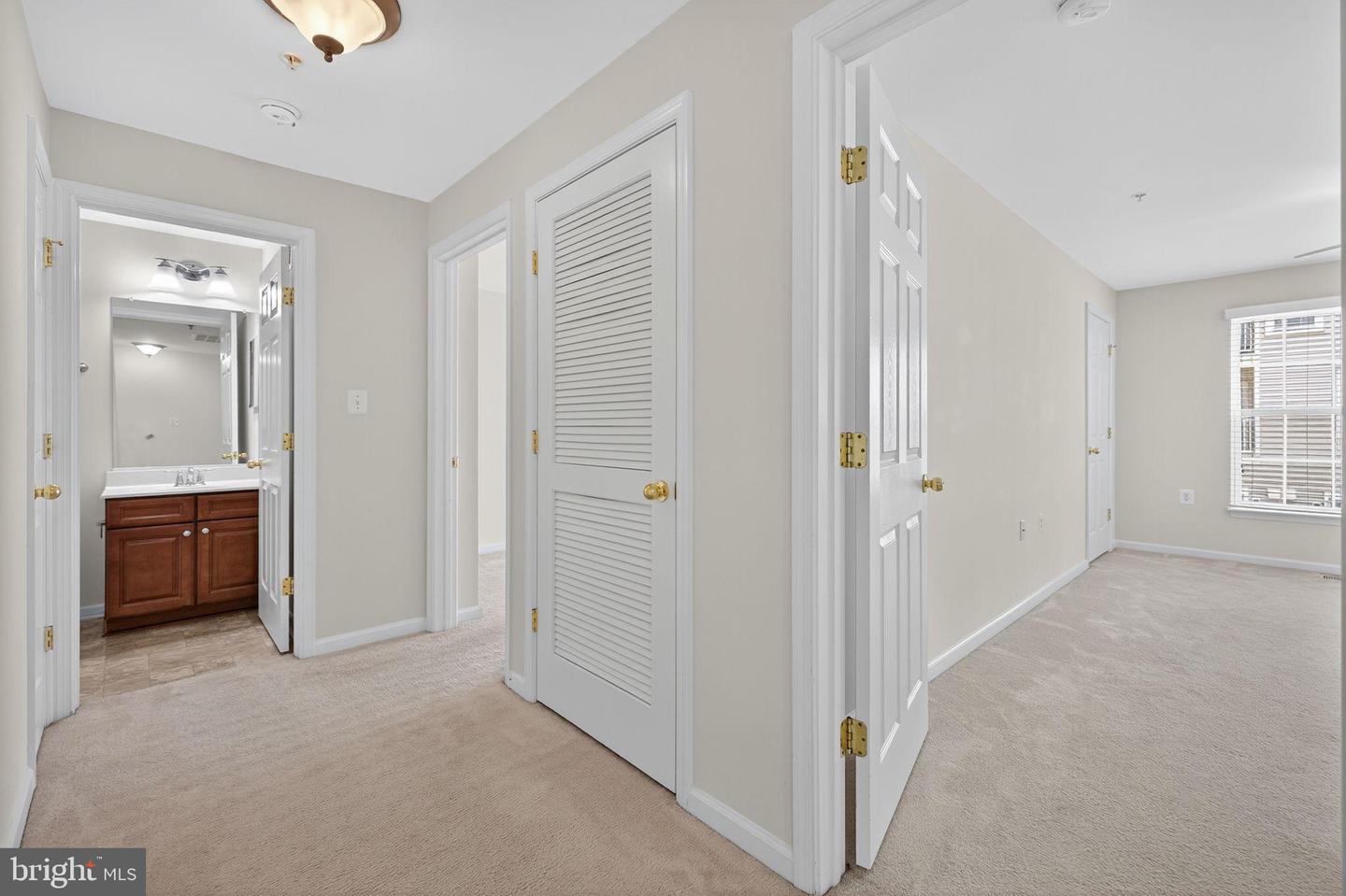 14262 WOVEN WILLOW LN #57A, CENTREVILLE, Virginia 20121, 3 Bedrooms Bedrooms, 6 Rooms Rooms,2 BathroomsBathrooms,Residential,For sale,14262 WOVEN WILLOW LN #57A,VAFX2262258 MLS # VAFX2262258