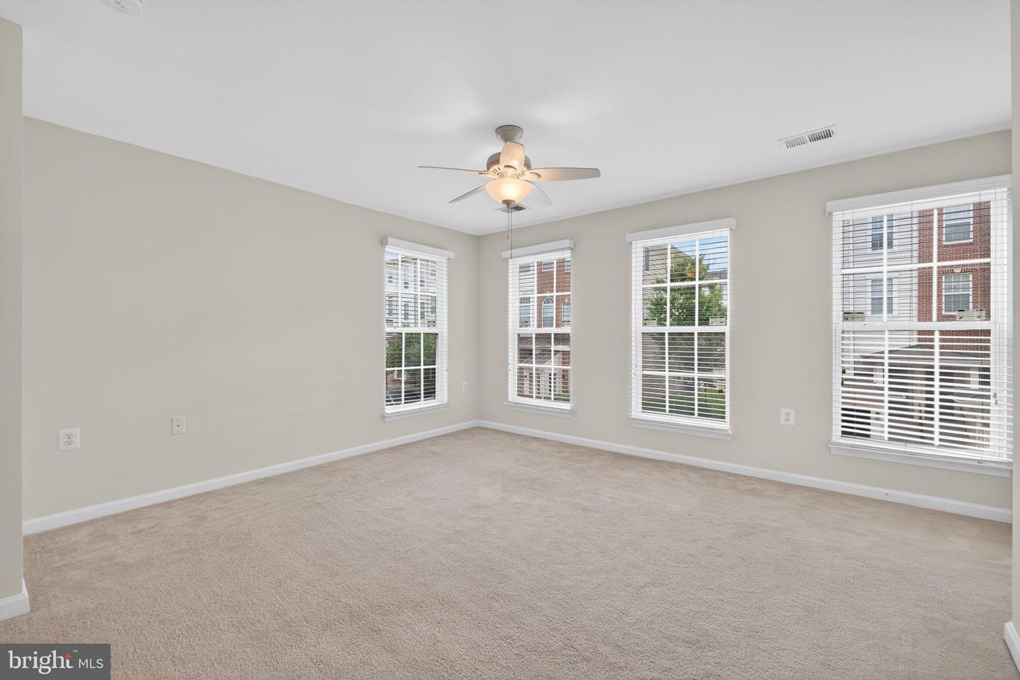 14262 WOVEN WILLOW LN #57A, CENTREVILLE, Virginia 20121, 3 Bedrooms Bedrooms, 6 Rooms Rooms,2 BathroomsBathrooms,Residential,For sale,14262 WOVEN WILLOW LN #57A,VAFX2262258 MLS # VAFX2262258