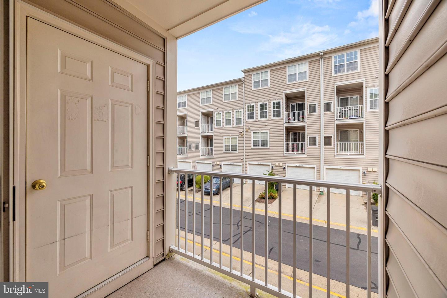 14262 WOVEN WILLOW LN #57A, CENTREVILLE, Virginia 20121, 3 Bedrooms Bedrooms, 6 Rooms Rooms,2 BathroomsBathrooms,Residential,For sale,14262 WOVEN WILLOW LN #57A,VAFX2262258 MLS # VAFX2262258