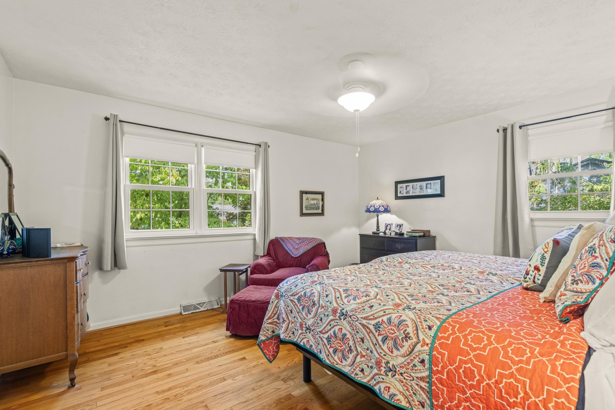 208 BURNLEY DR, STAUNTON, Virginia 24401, 4 Bedrooms Bedrooms, ,2 BathroomsBathrooms,Residential,208 BURNLEY DR,668025 MLS # 668025