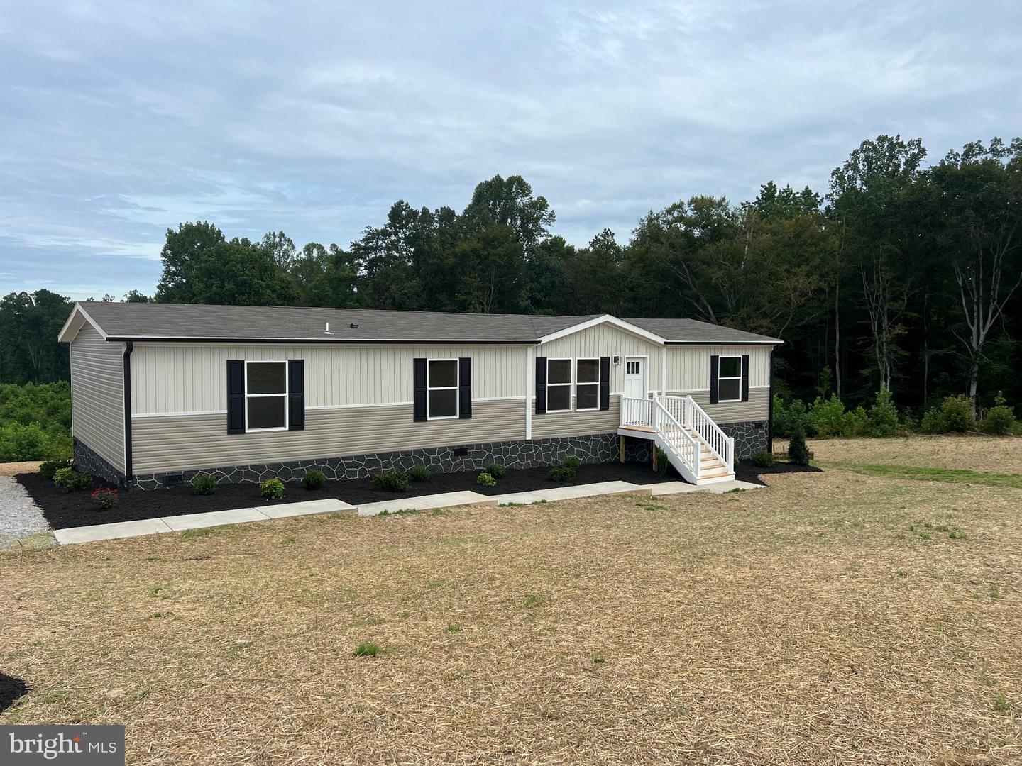 7189 SHANNON HILL RD, LOUISA, Virginia 23093, 3 Bedrooms Bedrooms, ,2 BathroomsBathrooms,Residential,For sale,7189 SHANNON HILL RD,VALA2008458 MLS # VALA2008458