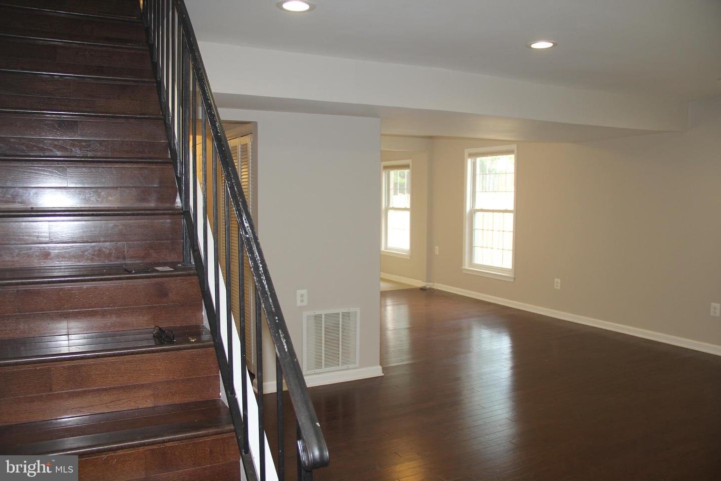 3797 PORT HOPE PT, TRIANGLE, Virginia 22172, 3 Bedrooms Bedrooms, ,2 BathroomsBathrooms,Residential,For sale,3797 PORT HOPE PT,VAPW2102004 MLS # VAPW2102004