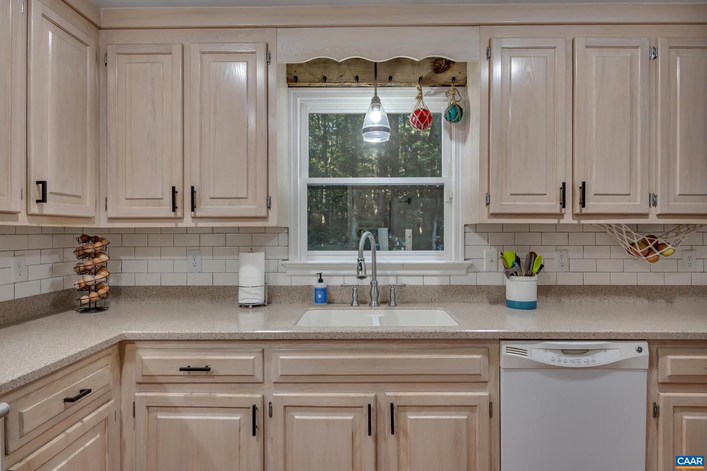 4752 FLEMING RD, GOOCHLAND, Virginia 23093, 3 Bedrooms Bedrooms, ,2 BathroomsBathrooms,Residential,For sale,4752 FLEMING RD,667865 MLS # 667865