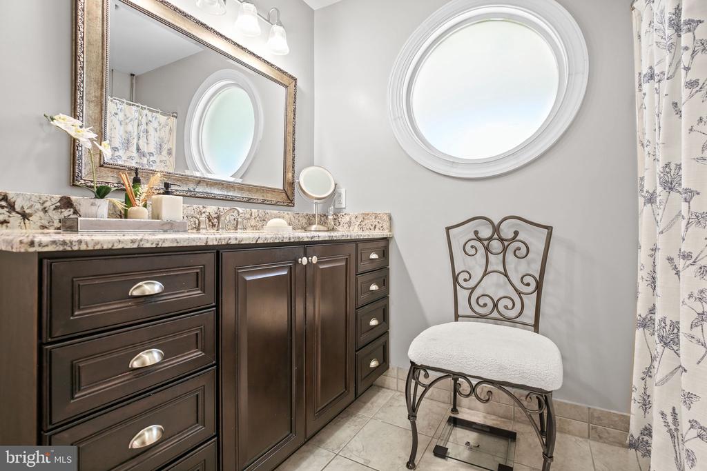 13001 PIPE RUN DR, FREDERICKSBURG, Virginia 22407, 5 Bedrooms Bedrooms, ,4 BathroomsBathrooms,Residential,13001 PIPE RUN DR,VASP2035494 MLS # VASP2035494