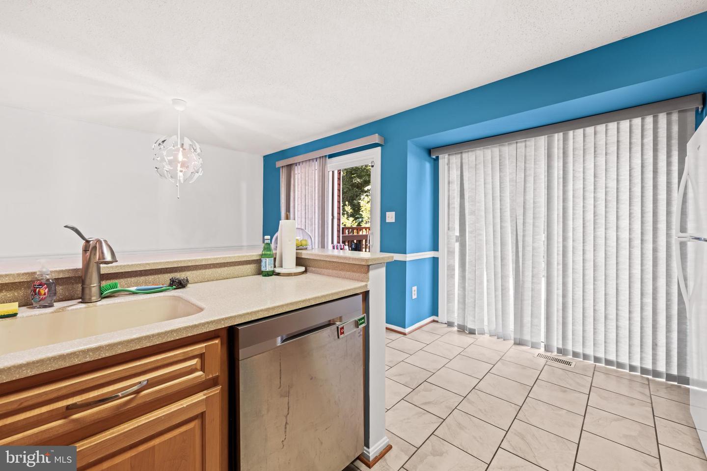 11570 HILL MEADE LN, WOODBRIDGE, Virginia 22192, 3 Bedrooms Bedrooms, ,3 BathroomsBathrooms,Residential,For sale,11570 HILL MEADE LN,VAPW2101582 MLS # VAPW2101582