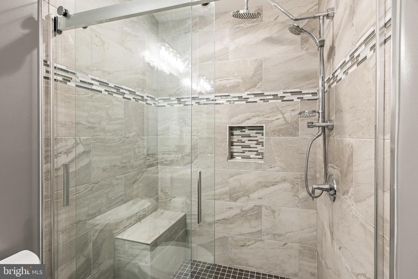 11570 HILL MEADE LN, WOODBRIDGE, Virginia 22192, 3 Bedrooms Bedrooms, ,3 BathroomsBathrooms,Residential,For sale,11570 HILL MEADE LN,VAPW2101582 MLS # VAPW2101582