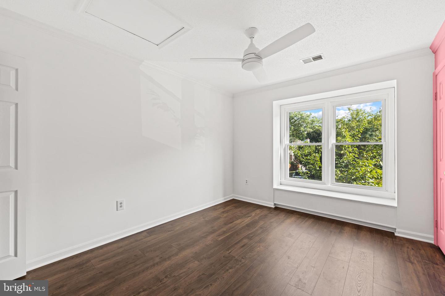 11570 HILL MEADE LN, WOODBRIDGE, Virginia 22192, 3 Bedrooms Bedrooms, ,3 BathroomsBathrooms,Residential,For sale,11570 HILL MEADE LN,VAPW2101582 MLS # VAPW2101582