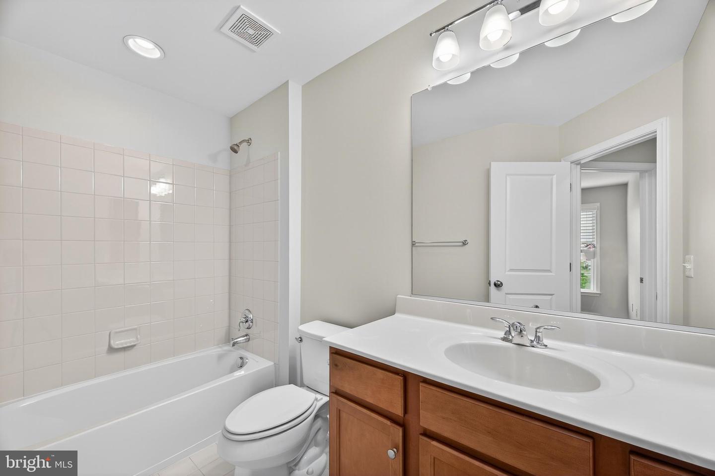 154 SOLARA DR, WINCHESTER, Virginia 22602, 3 Bedrooms Bedrooms, ,2 BathroomsBathrooms,Residential,For sale,154 SOLARA DR,VAFV2036206 MLS # VAFV2036206