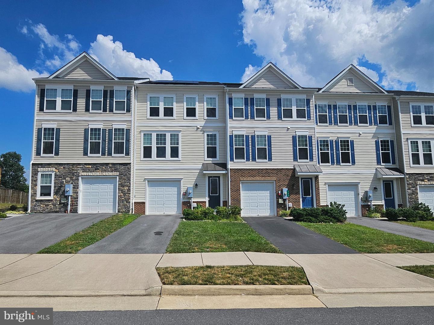 154 SOLARA DR, WINCHESTER, Virginia 22602, 3 Bedrooms Bedrooms, ,2 BathroomsBathrooms,Residential,For sale,154 SOLARA DR,VAFV2036206 MLS # VAFV2036206