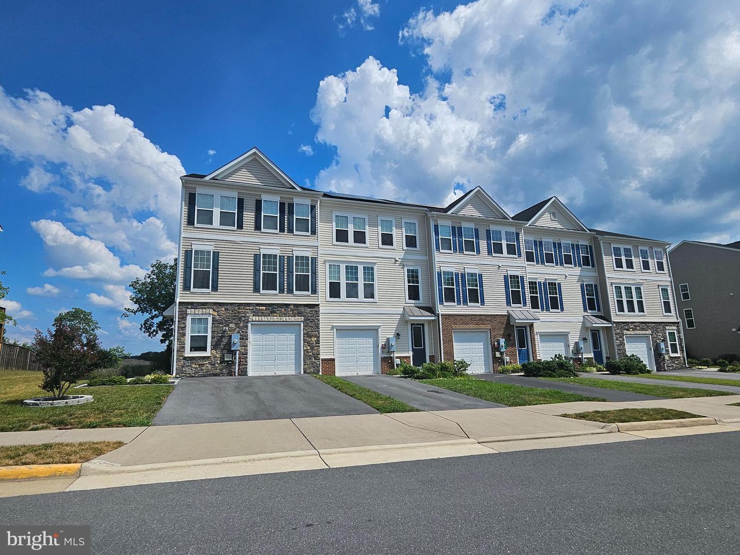 154 SOLARA DR, WINCHESTER, Virginia 22602, 3 Bedrooms Bedrooms, ,2 BathroomsBathrooms,Residential,For sale,154 SOLARA DR,VAFV2036206 MLS # VAFV2036206