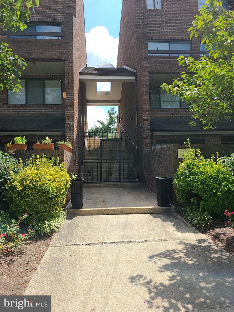 1049 MICHIGAN AVE NE #1049, WASHINGTON, District Of Columbia 20017, 3 Bedrooms Bedrooms, ,2 BathroomsBathrooms,Residential,For sale,1049 MICHIGAN AVE NE #1049,DCDC2215952 MLS # DCDC2215952