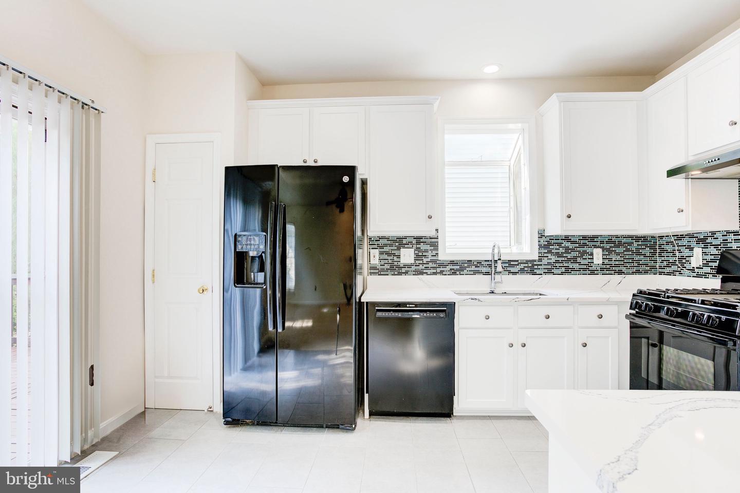 17646 HAMPSTEAD RIDGE CT, DUMFRIES, Virginia 22026, 4 Bedrooms Bedrooms, ,3 BathroomsBathrooms,Residential,For sale,17646 HAMPSTEAD RIDGE CT,VAPW2097350 MLS # VAPW2097350
