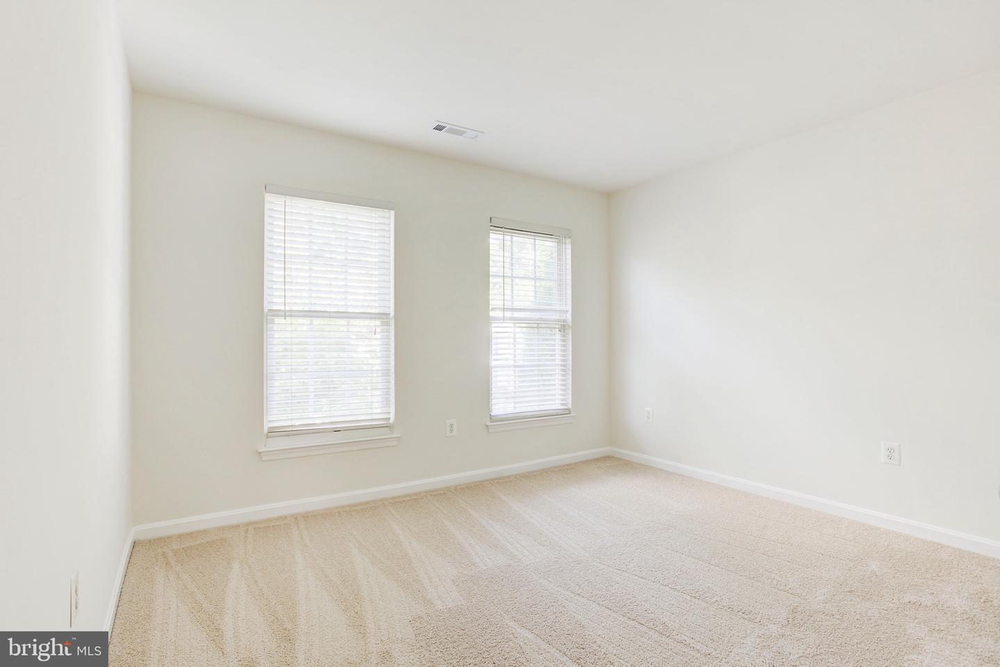 17646 HAMPSTEAD RIDGE CT, DUMFRIES, Virginia 22026, 4 Bedrooms Bedrooms, ,3 BathroomsBathrooms,Residential,For sale,17646 HAMPSTEAD RIDGE CT,VAPW2097350 MLS # VAPW2097350