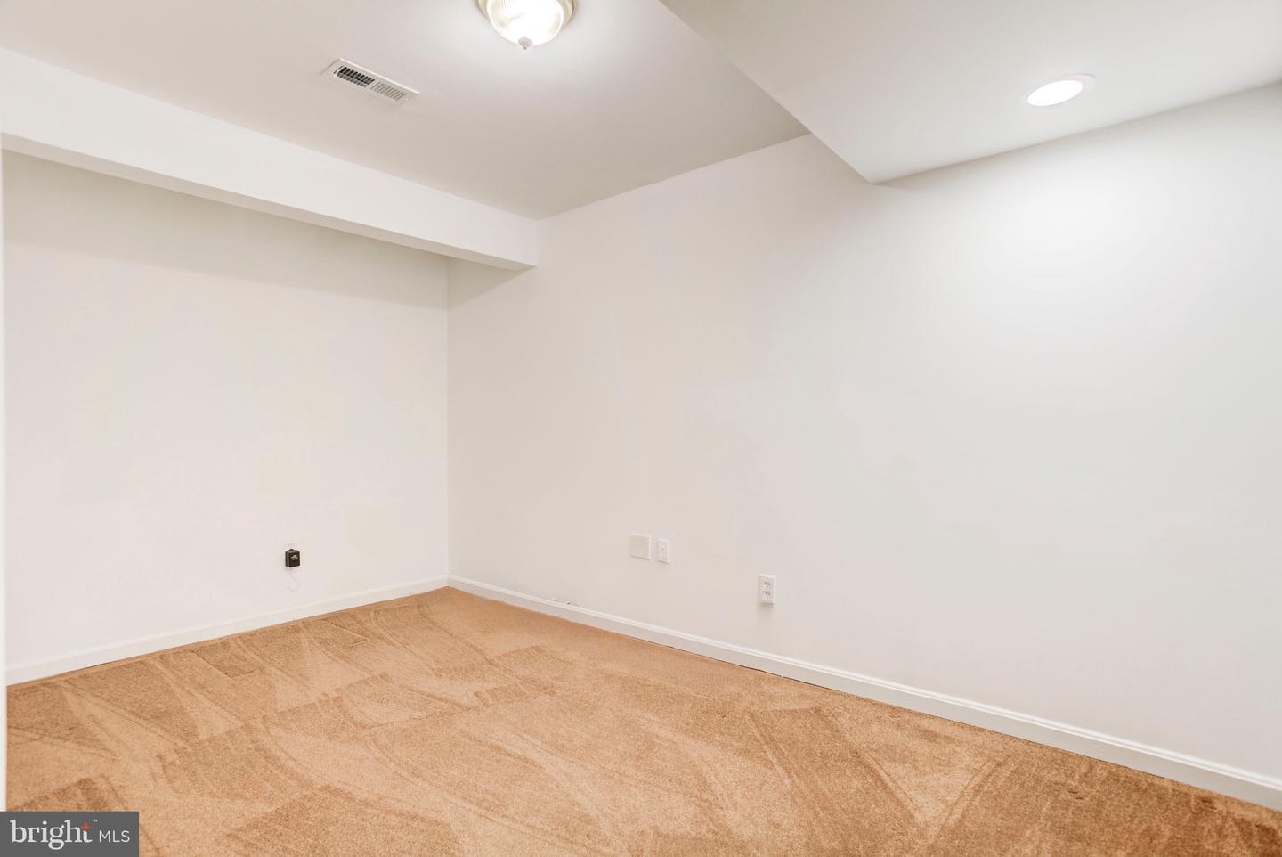 17646 HAMPSTEAD RIDGE CT, DUMFRIES, Virginia 22026, 4 Bedrooms Bedrooms, ,3 BathroomsBathrooms,Residential,For sale,17646 HAMPSTEAD RIDGE CT,VAPW2097350 MLS # VAPW2097350