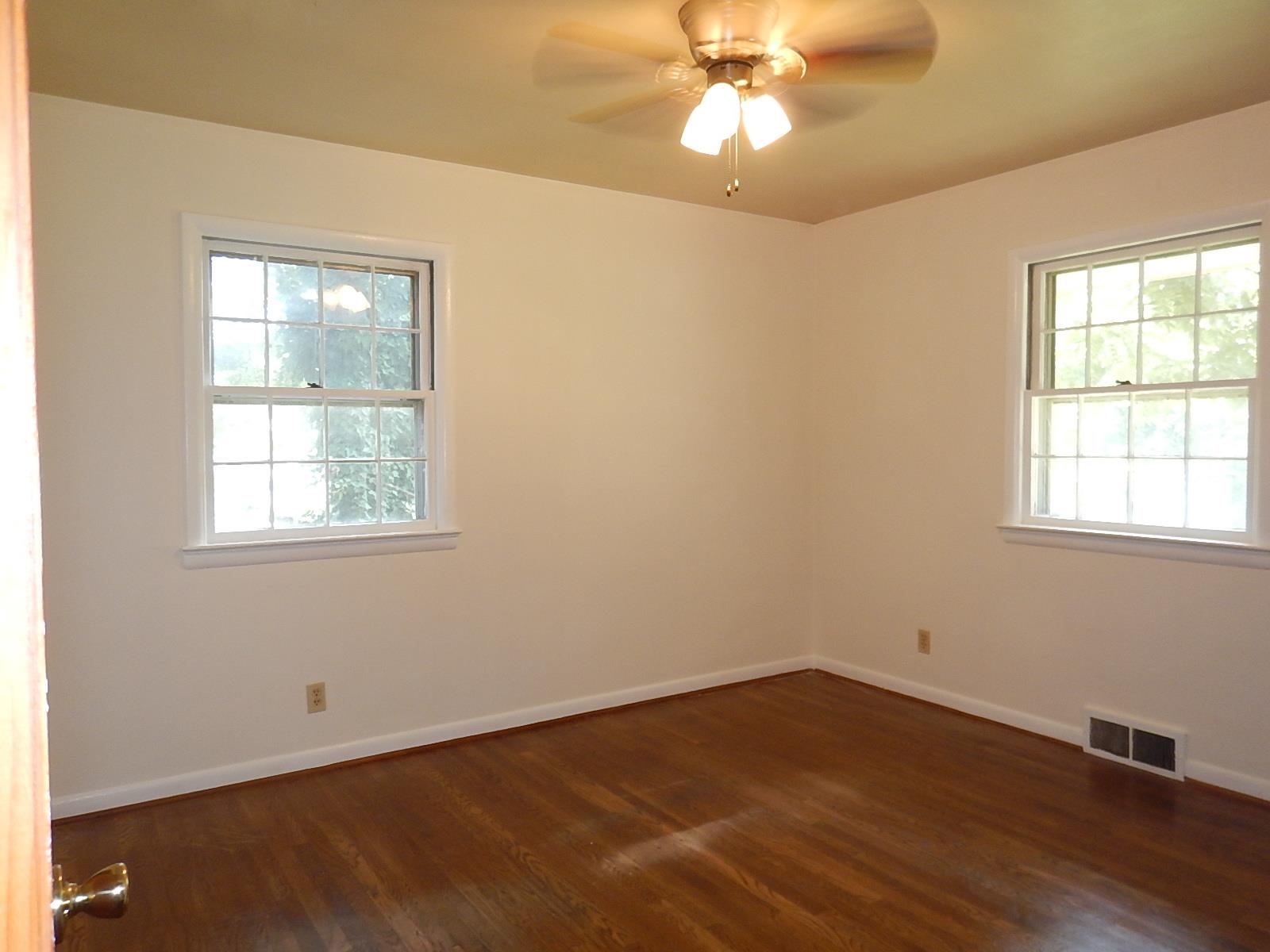 1842 LYNDHURST RD, WAYNESBORO, Virginia 22980, 3 Bedrooms Bedrooms, ,1 BathroomBathrooms,Residential,1842 LYNDHURST RD,668028 MLS # 668028