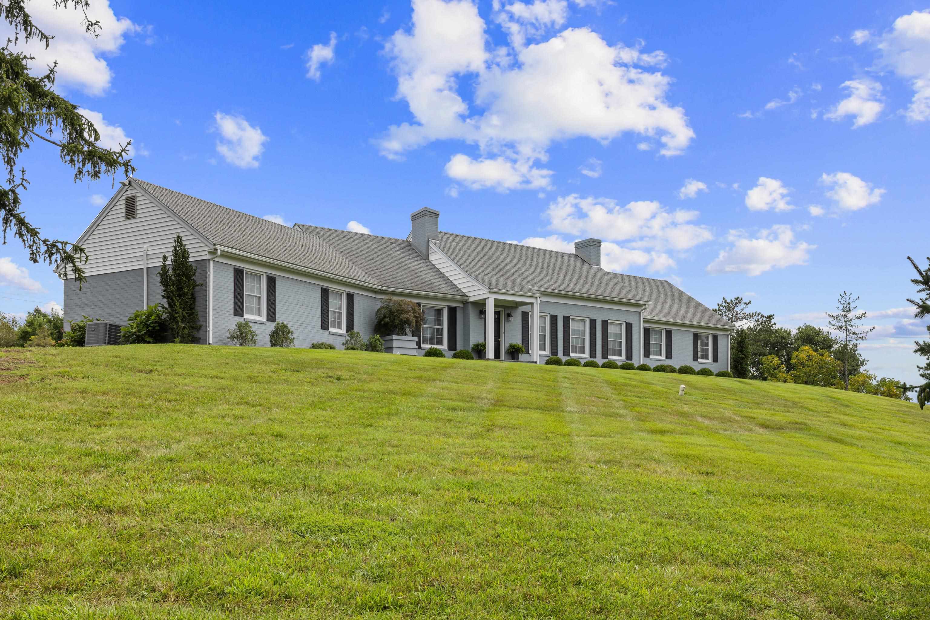 1774 BARTERBROOK RD, STAUNTON, Virginia 24401, 4 Bedrooms Bedrooms, ,3 BathroomsBathrooms,Residential,1774 BARTERBROOK RD,668031 MLS # 668031