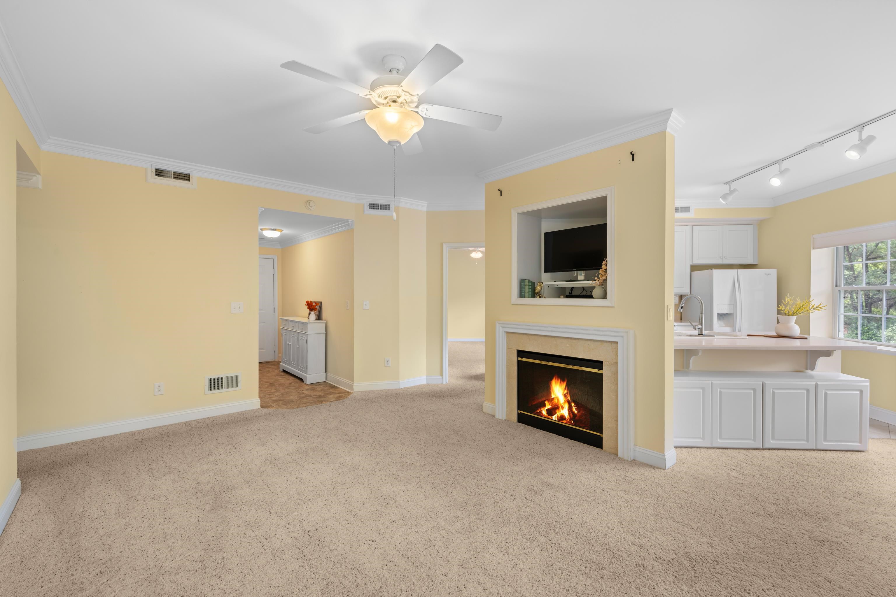 1410 N COALTER ST, STAUNTON, Virginia 24401, 2 Bedrooms Bedrooms, ,2 BathroomsBathrooms,Residential,1410 N COALTER ST,668034 MLS # 668034